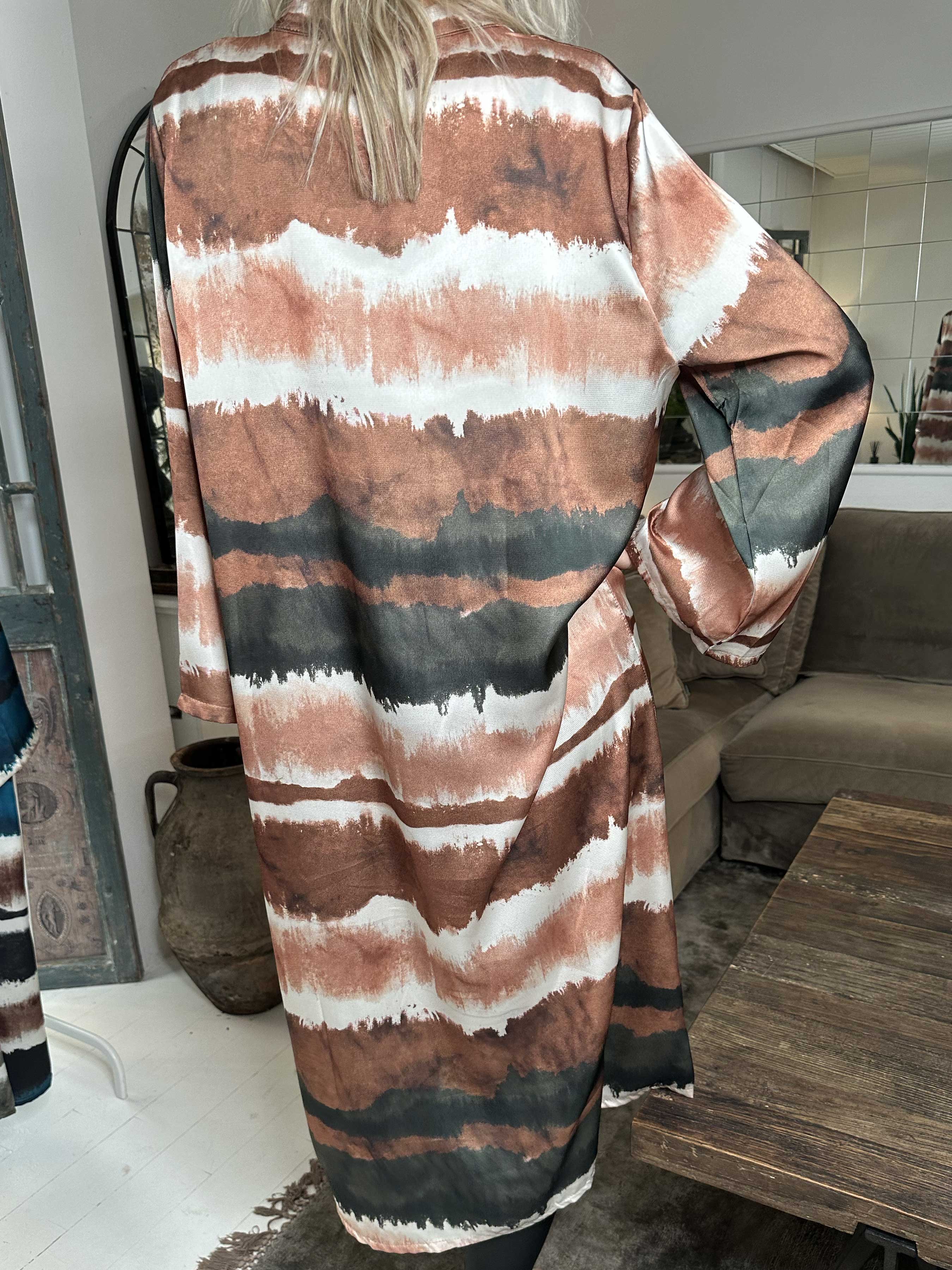 Merina - Lang kjole i batik mønster